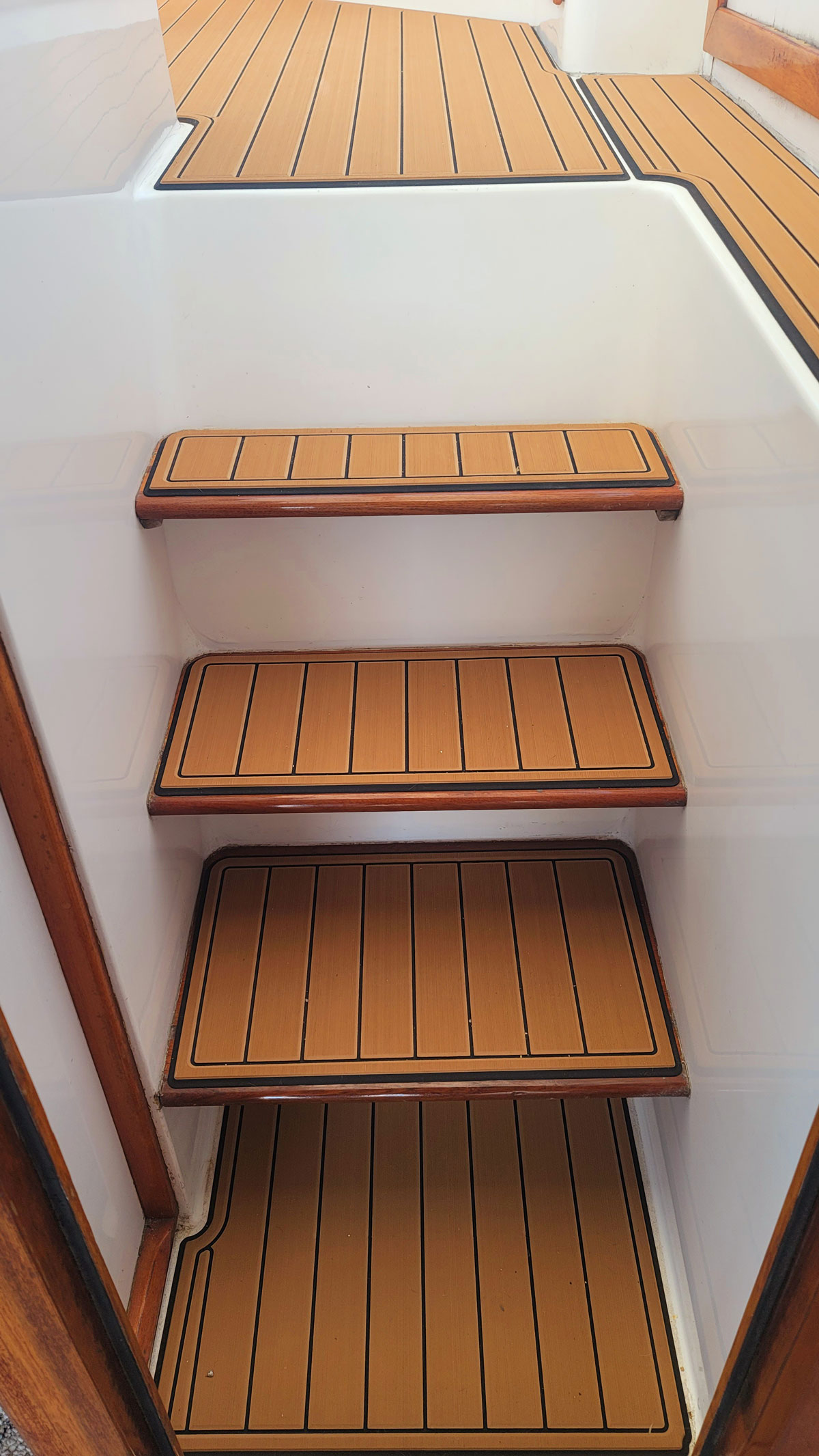 Gulfstar 49 - Bridge Steps